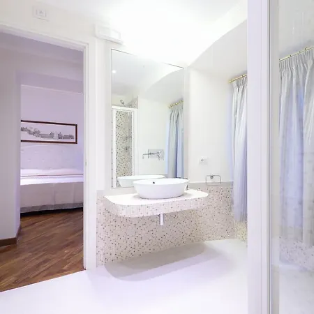 Lory House Pensionat