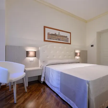 Lory House Pensionat 4*