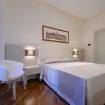 Lory House Guest house 4*