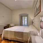 Lory House Guest house 4*